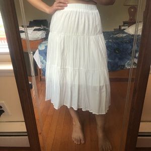 White tiered midi skirt size S